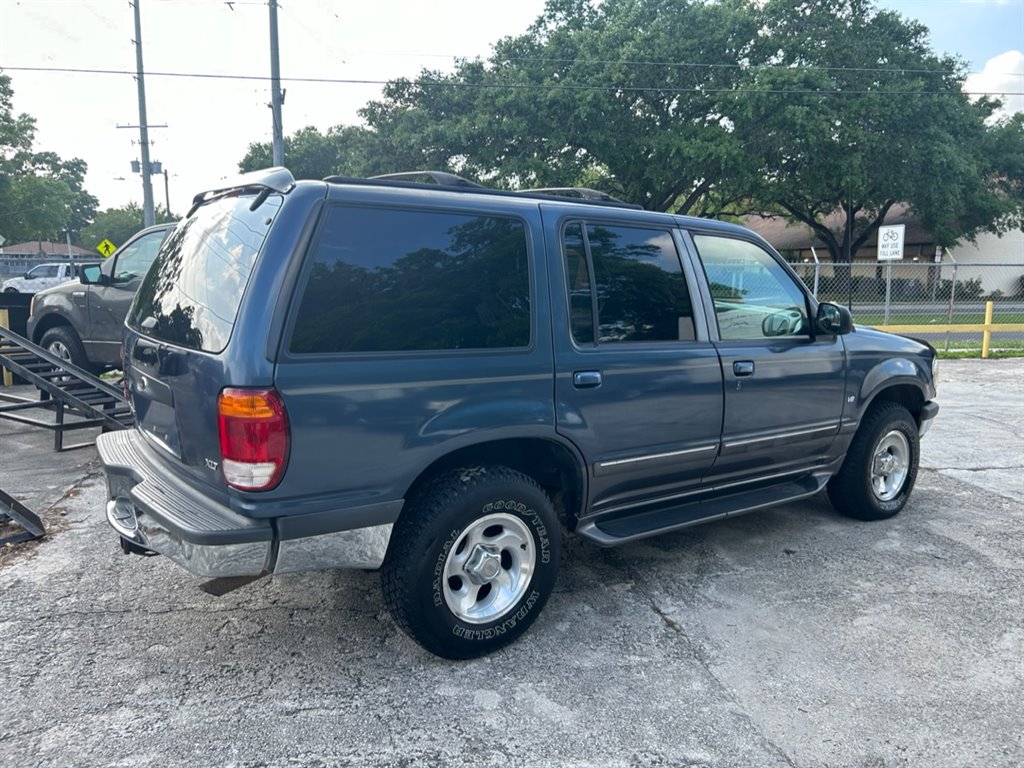 1998 Ford Explorer Limited photo