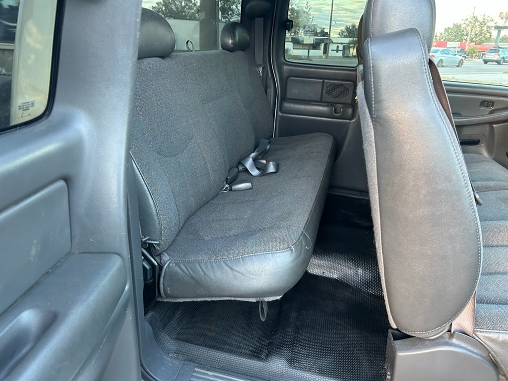 2004 GMC Sierra 1500 Work Truck photo