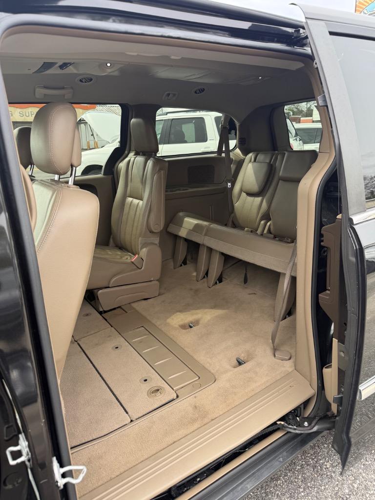 2013 Chrysler Town & Country