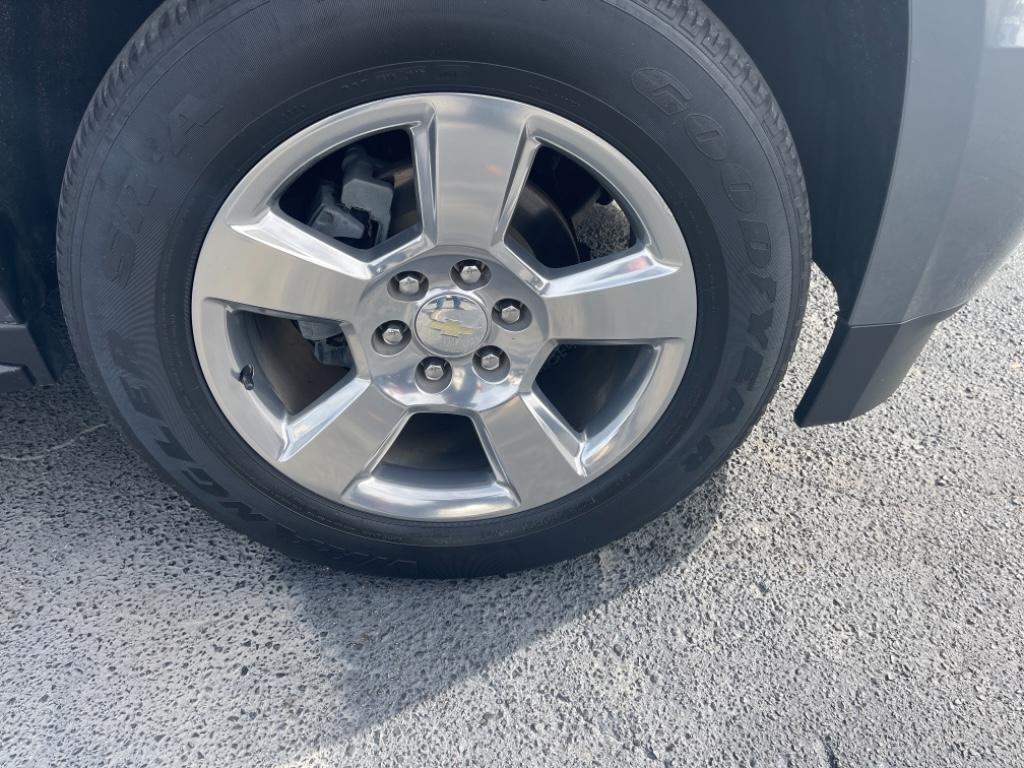 2019 Chevrolet Suburban 1500 LS photo