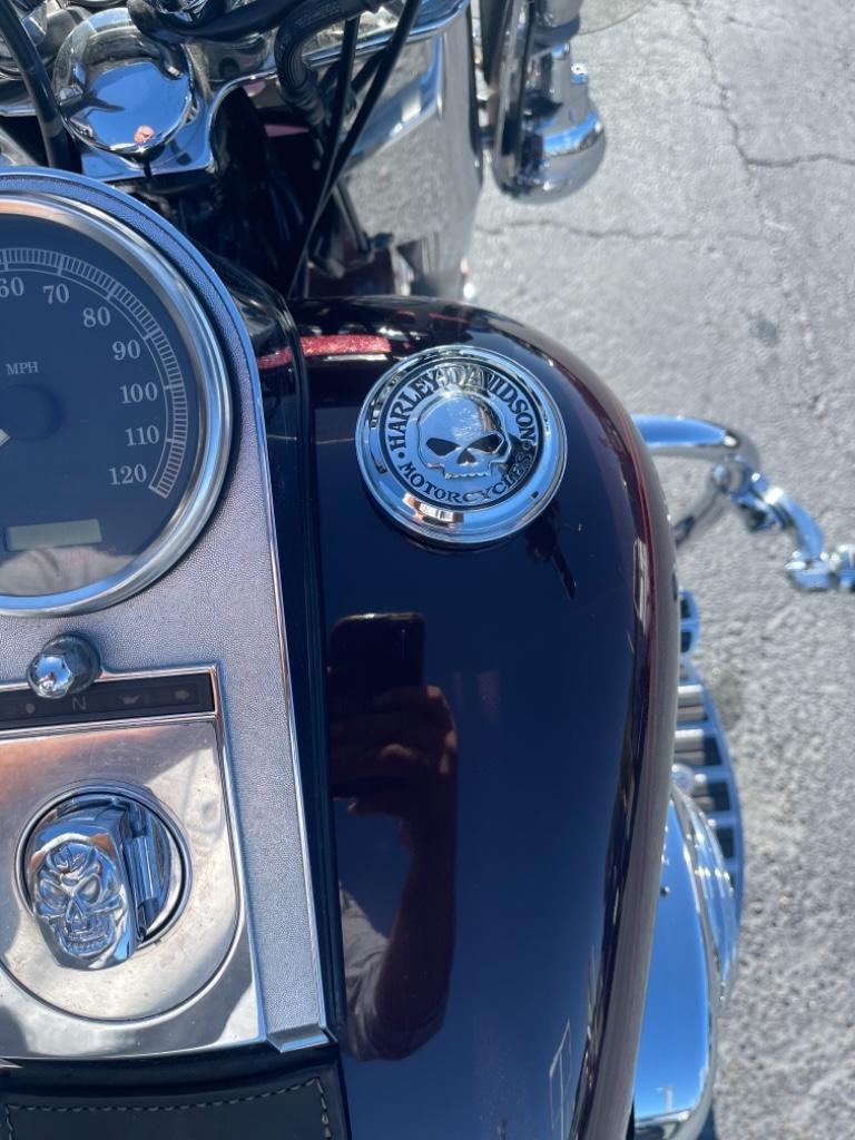 2005 Harley-davidson Heritage Softail Classic - $8,885