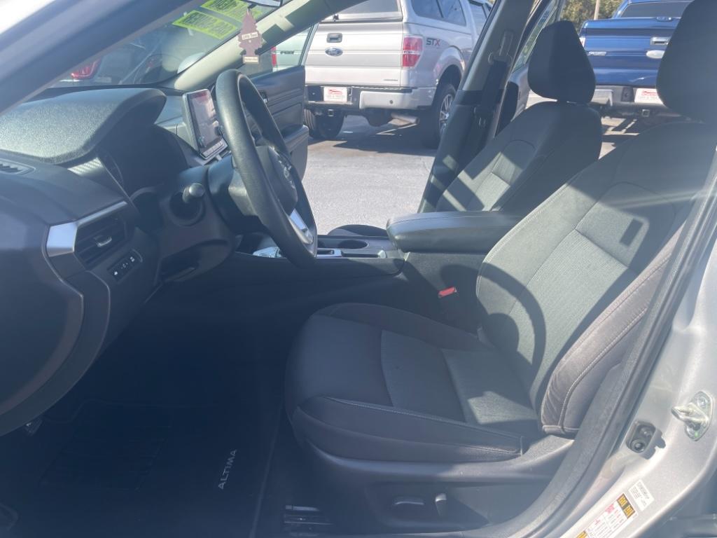 2020 Nissan Altima S photo