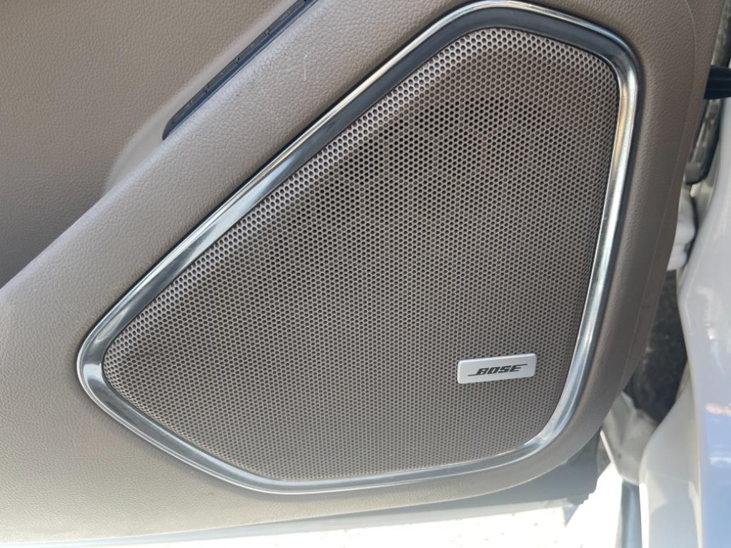 2019 GMC Yukon XL Standard Edition photo
