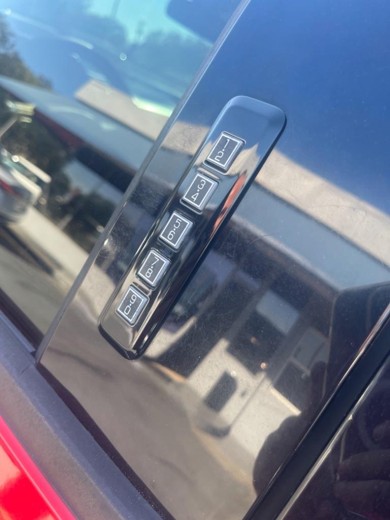 2017 Ford F150 XLT photo