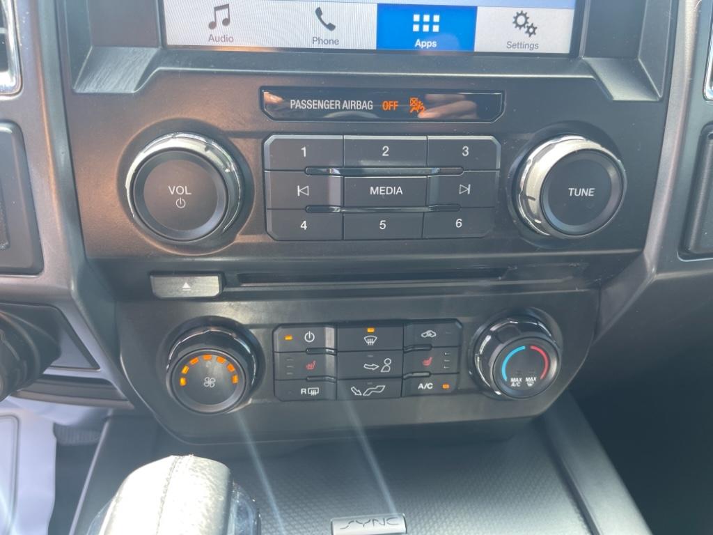 2016 Ford F150 XLT photo