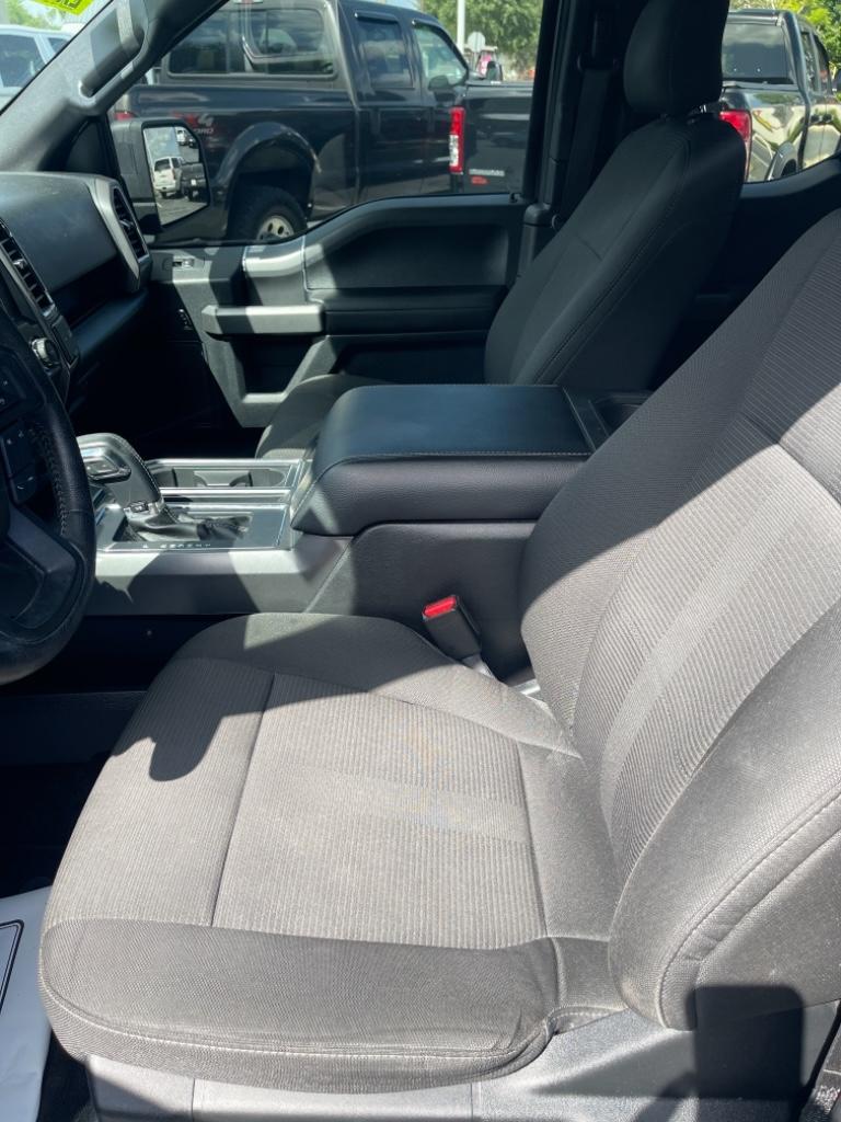 2016 Ford F150 XLT photo
