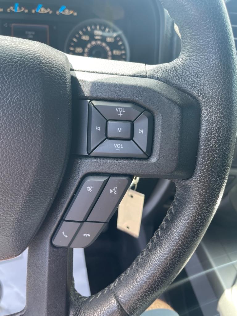 2016 Ford F150 XLT photo
