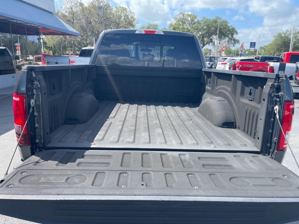 2016 Ford F150 XLT photo