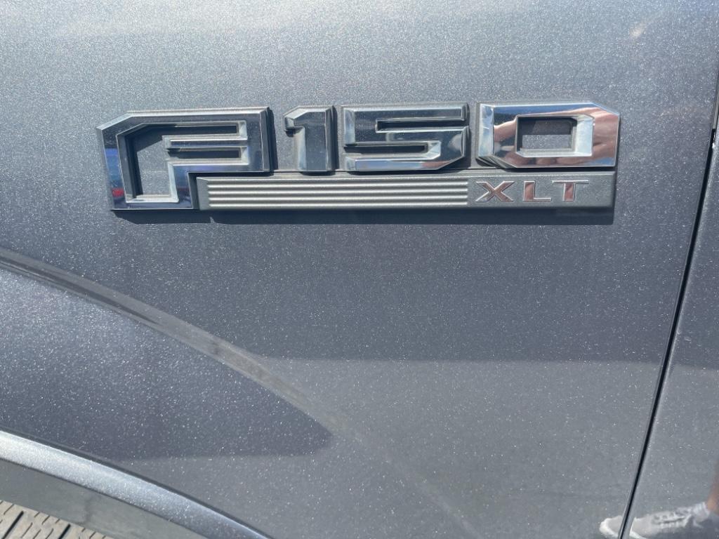 2016 Ford F150 XLT photo