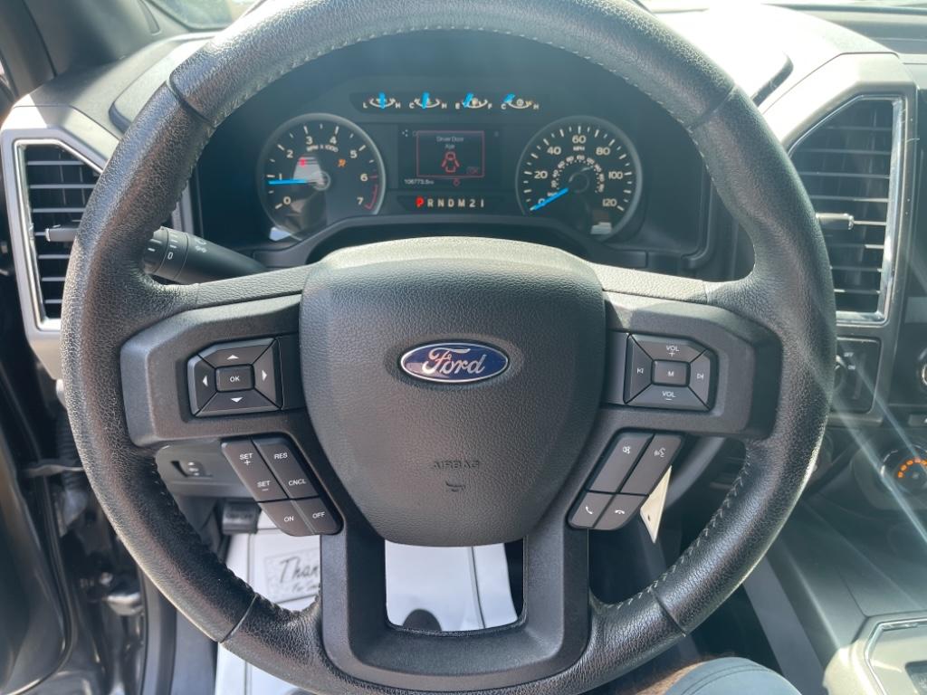 2016 Ford F150 XLT photo