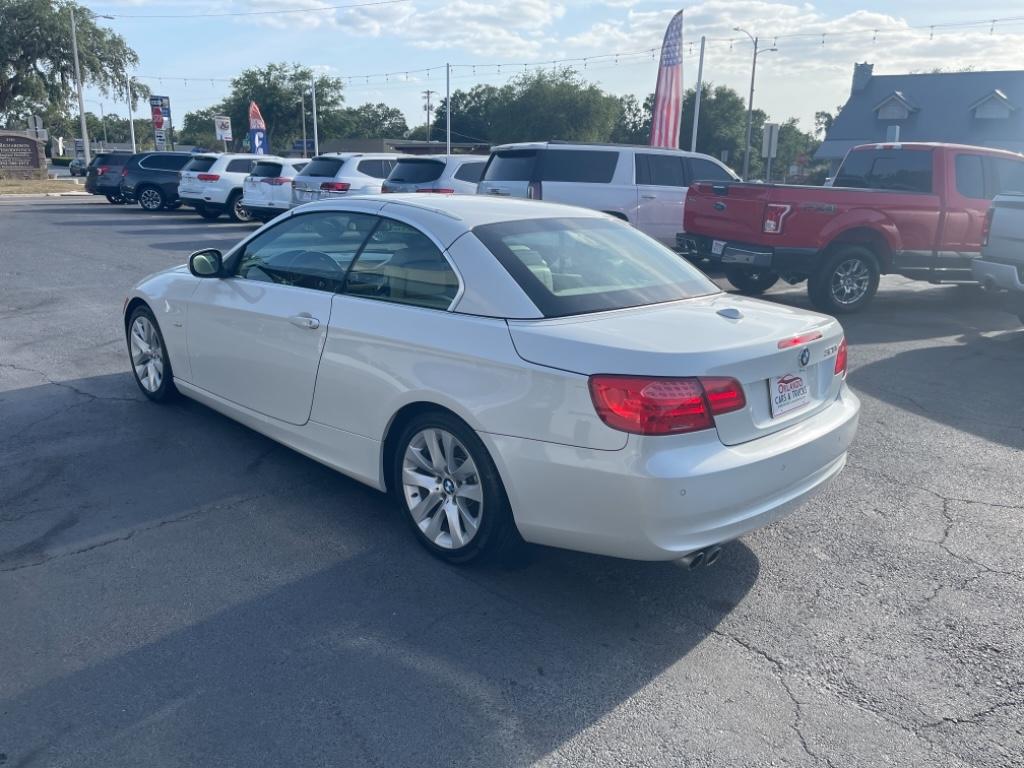 2011 BMW Legend 328i photo