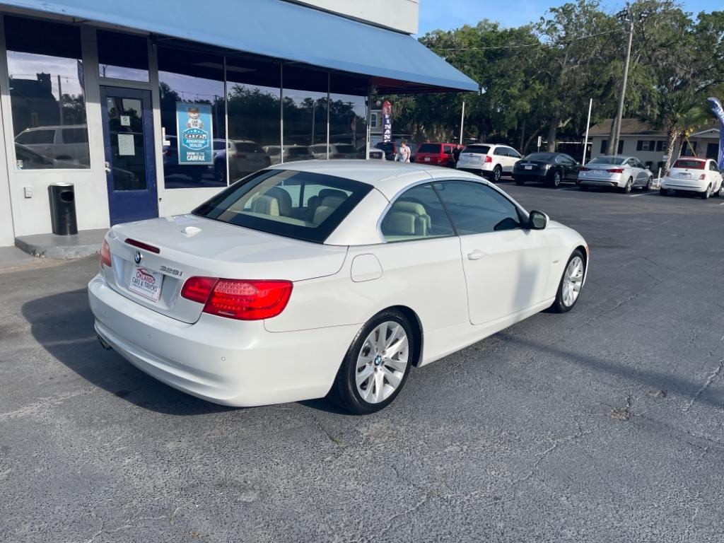 2011 BMW Legend 328i photo