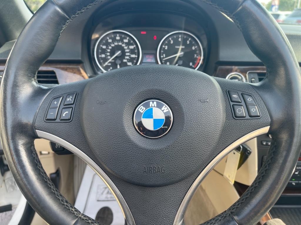 2011 BMW Legend 328i photo
