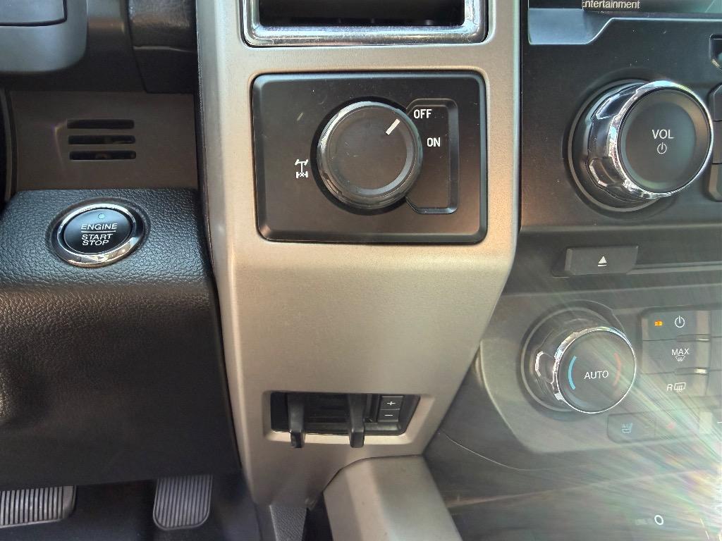 2015 Ford F-150 - $22,885