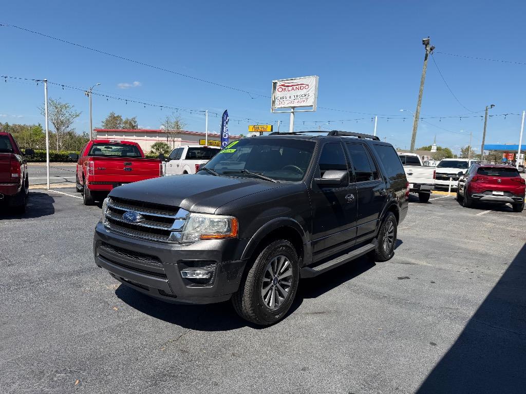 2017 Ford Expedition - $14,885