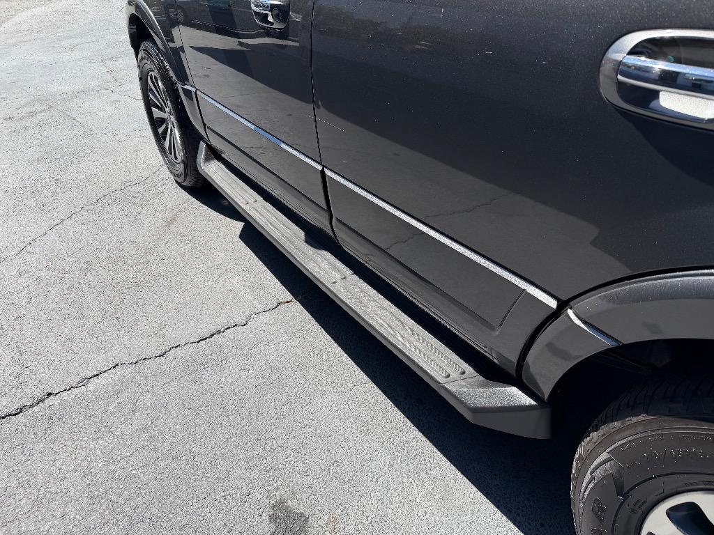 2017 Ford Expedition - $14,885