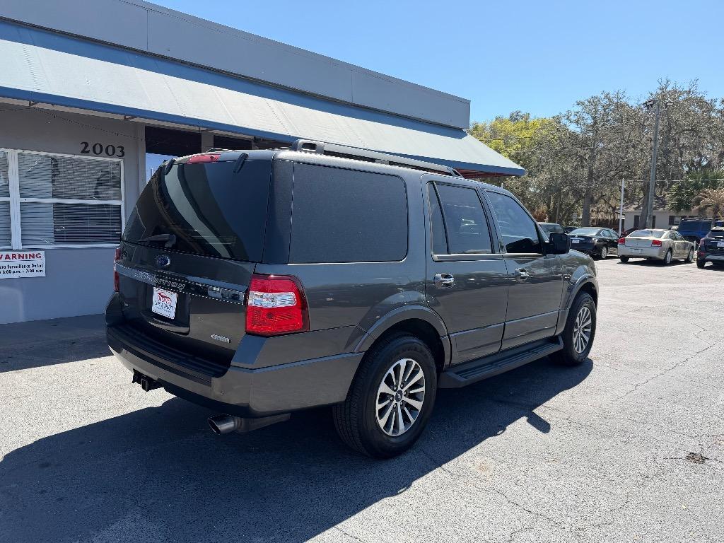 2017 Ford Expedition - $14,885