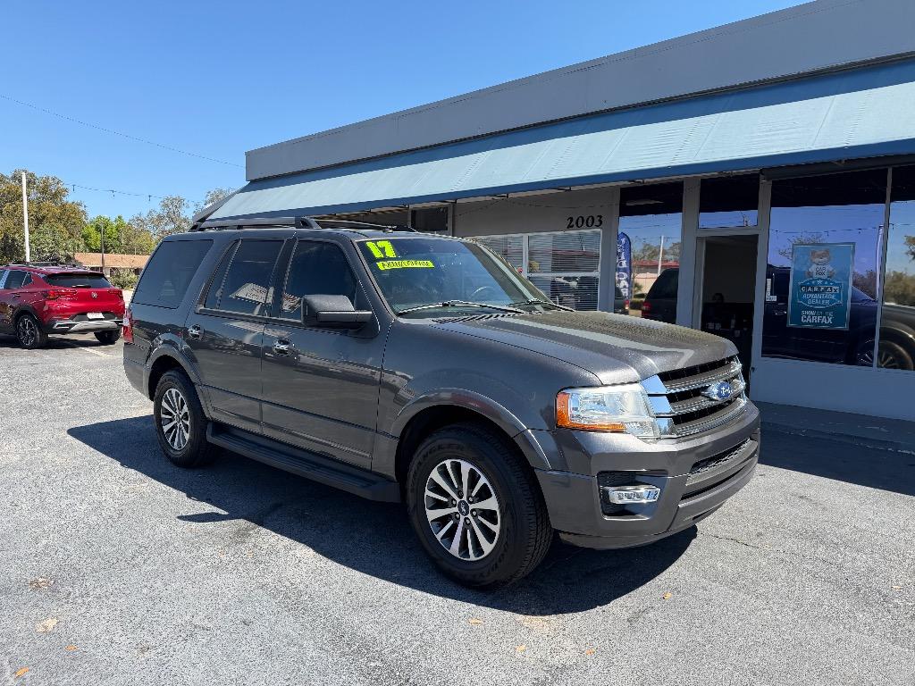2017 Ford Expedition - $14,885
