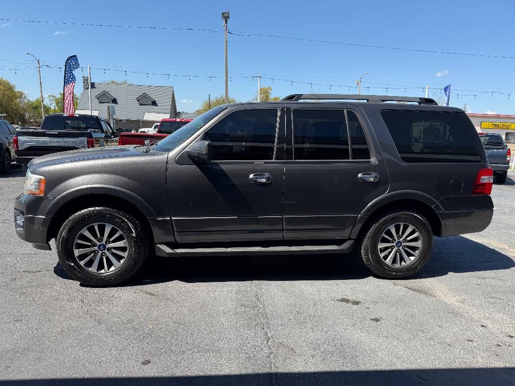 2017 Ford Expedition - $14,885