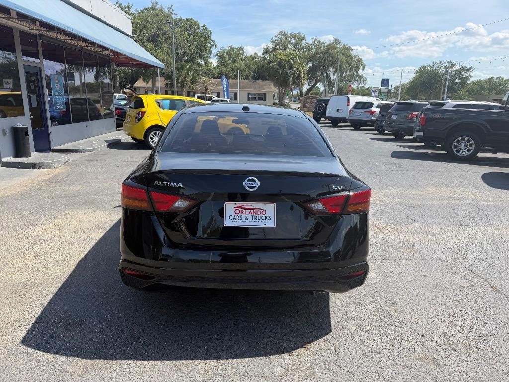 2021 Nissan Altima - $17,885