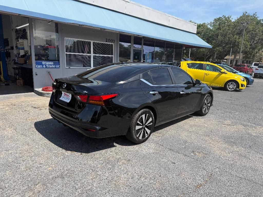 2021 Nissan Altima - $17,885