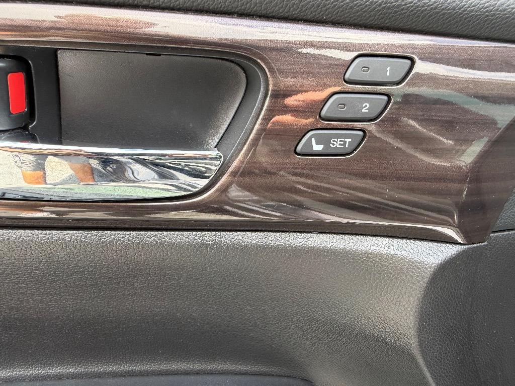 2017 Honda Accord - $17,885