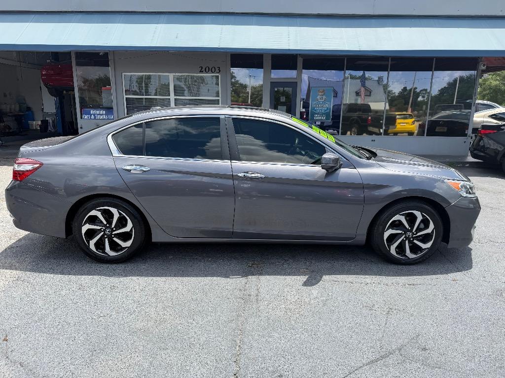 2017 Honda Accord - $17,885