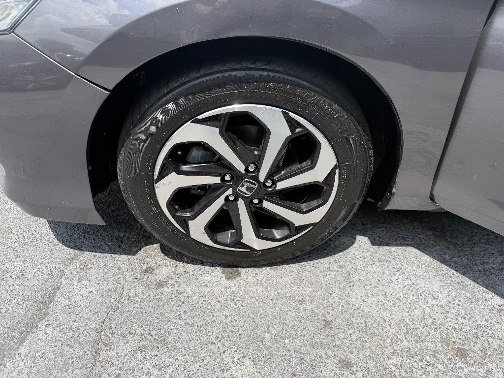 2017 Honda Accord - $17,885