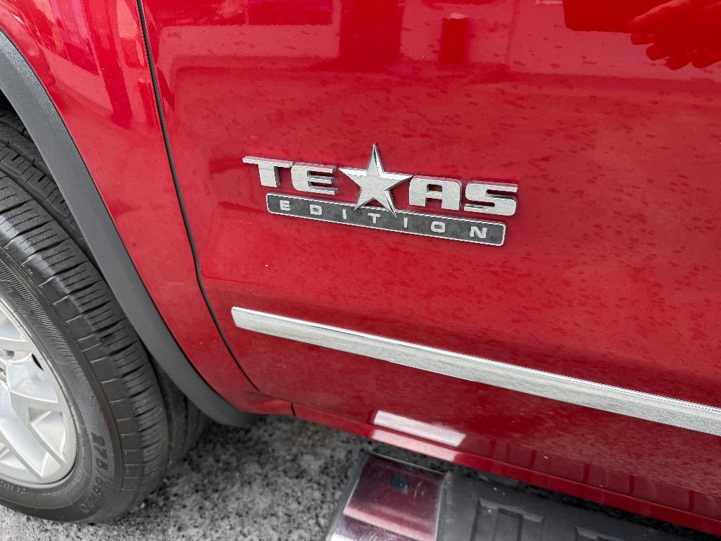 2018 GMC Sierra 1500 - $22,885