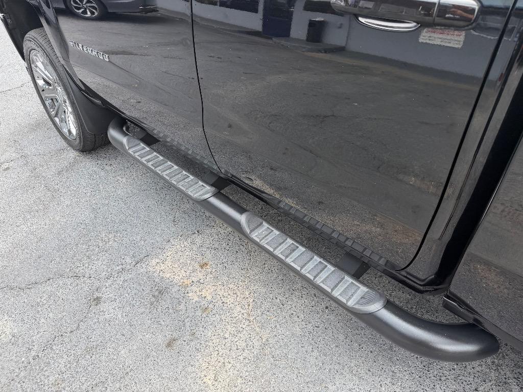 2016 Chevrolet Silverado - $19,885