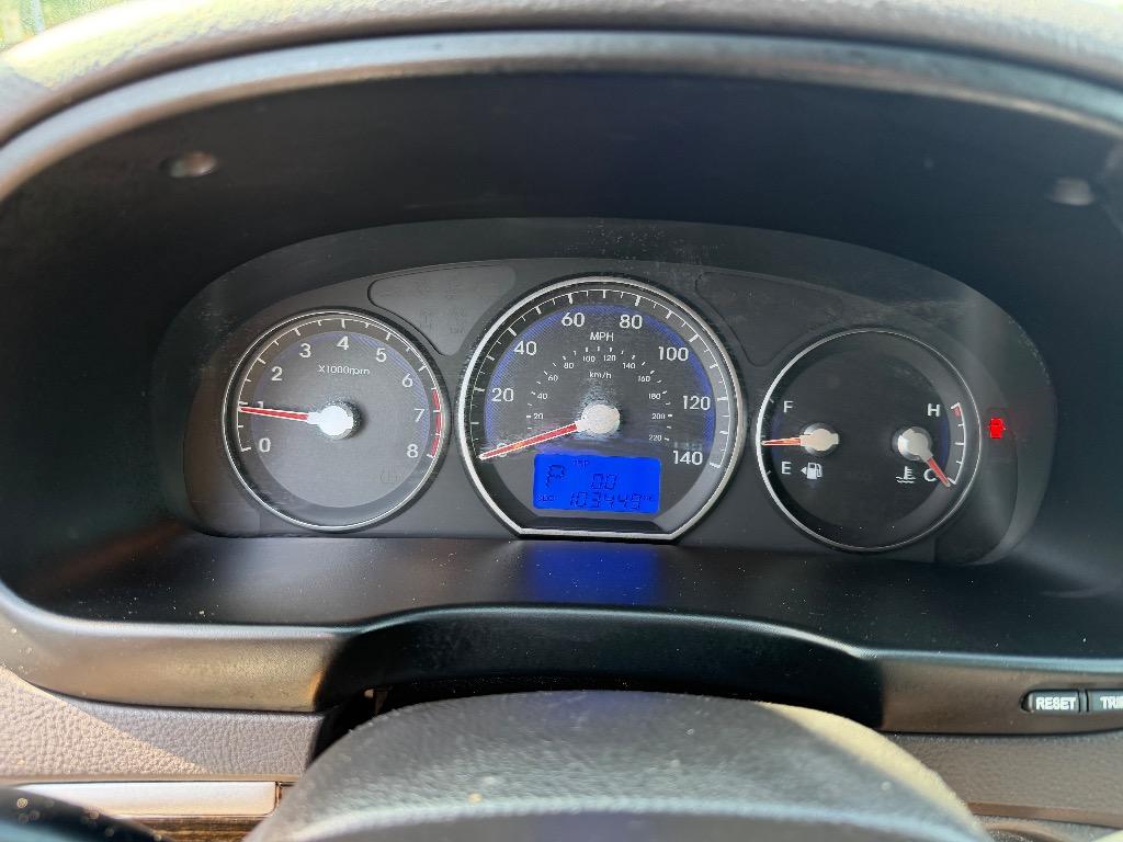 2012 Hyundai Santa FE - $8,845