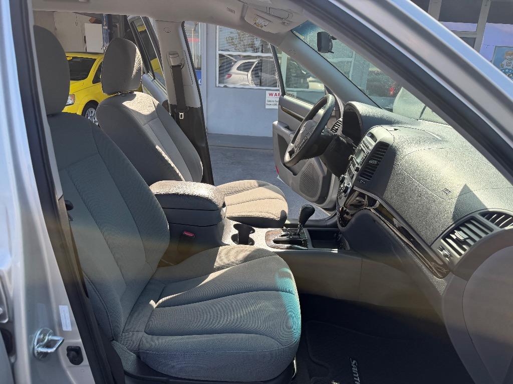 2012 Hyundai Santa FE - $8,845