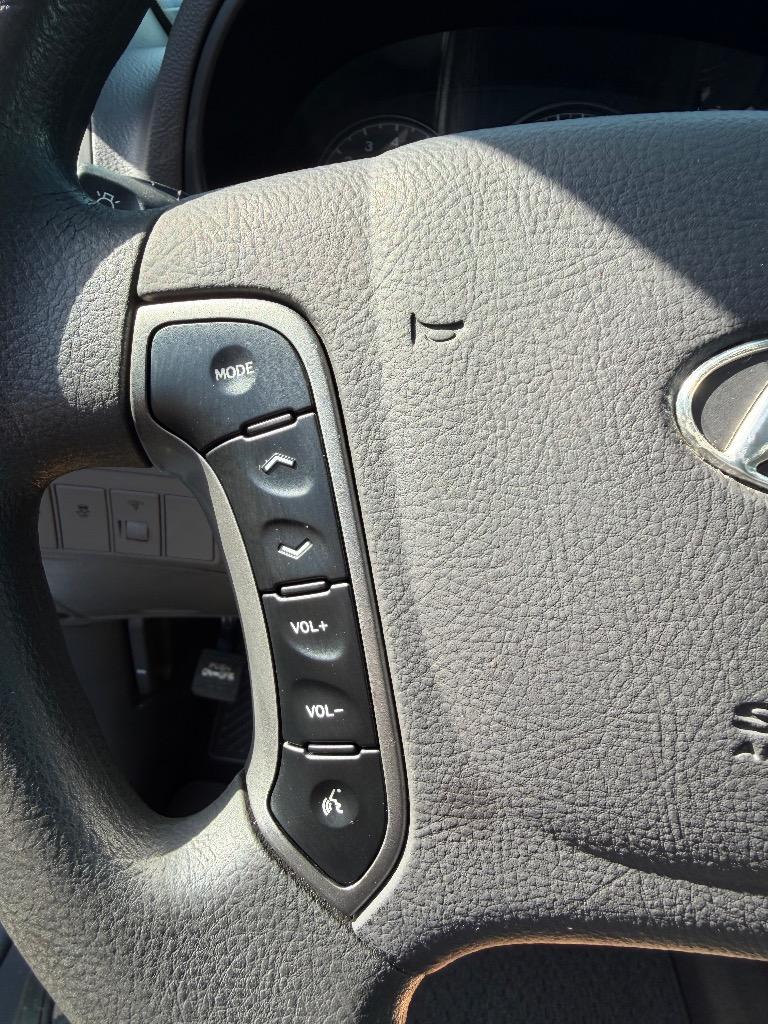 2012 Hyundai Santa FE - $8,845
