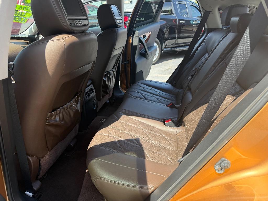 2010 INFINITI FX - $13,885