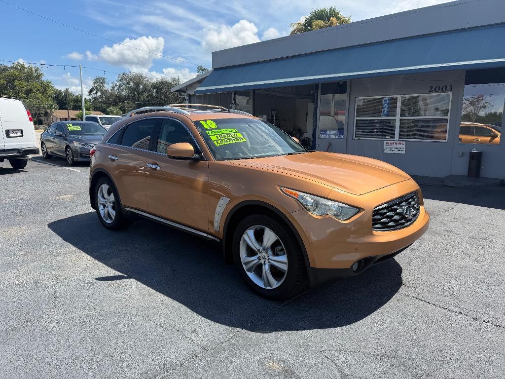 2010 INFINITI FX - $13,885