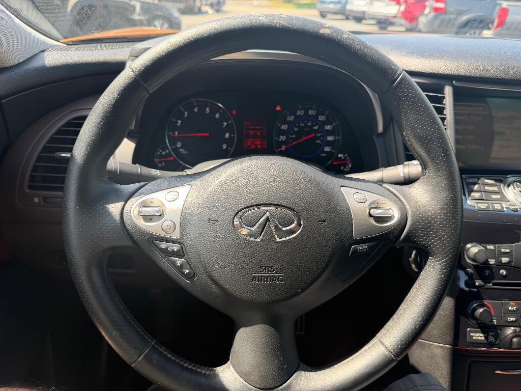 2010 INFINITI FX - $13,885