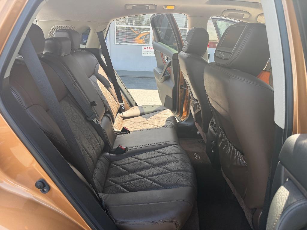 2010 INFINITI FX - $13,885