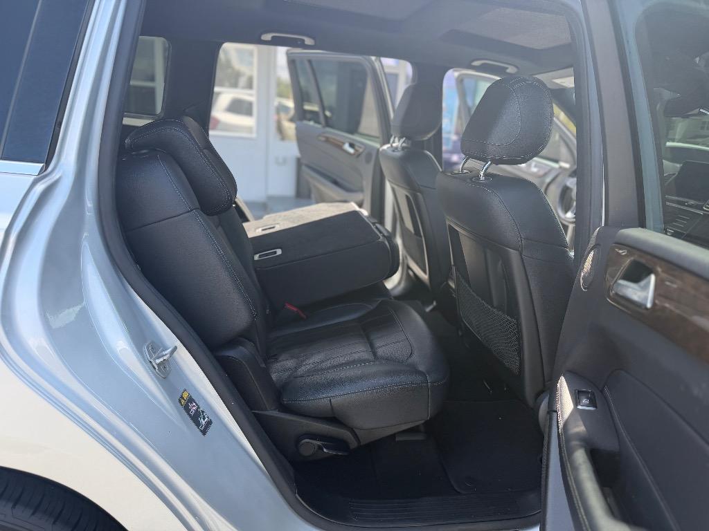 2017 Mercedes-Benz GLS - $16,885