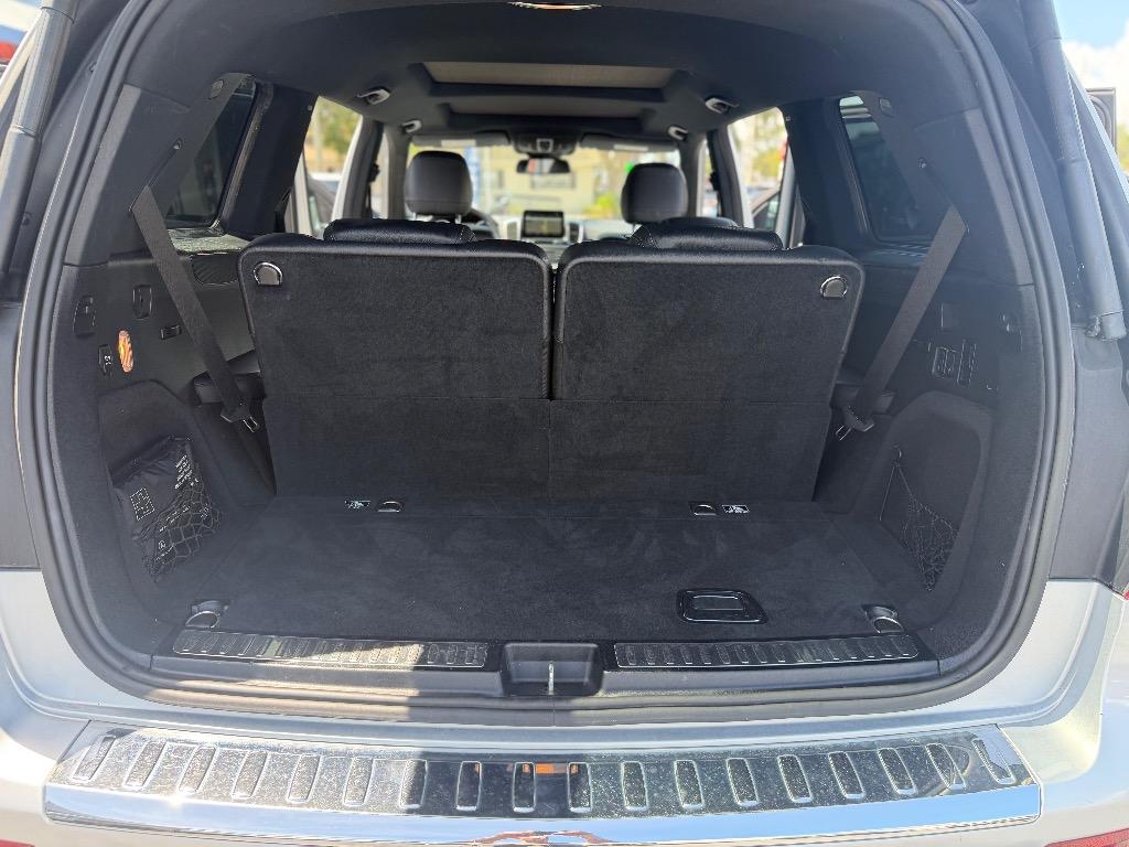 2017 Mercedes-Benz GLS - $16,885