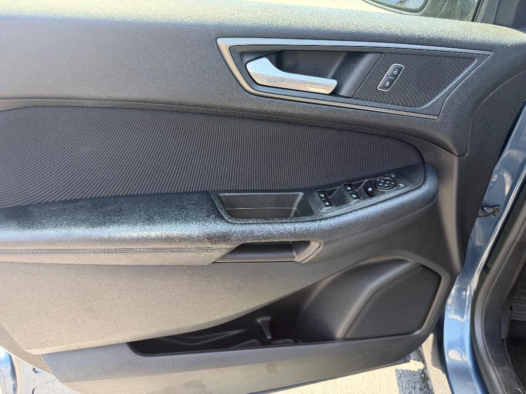 2018 Ford Edge - $12,885