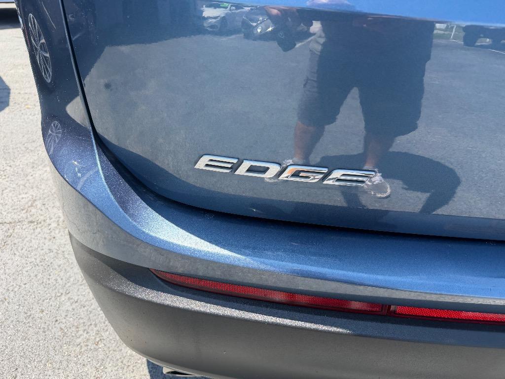 2018 Ford Edge - $12,885