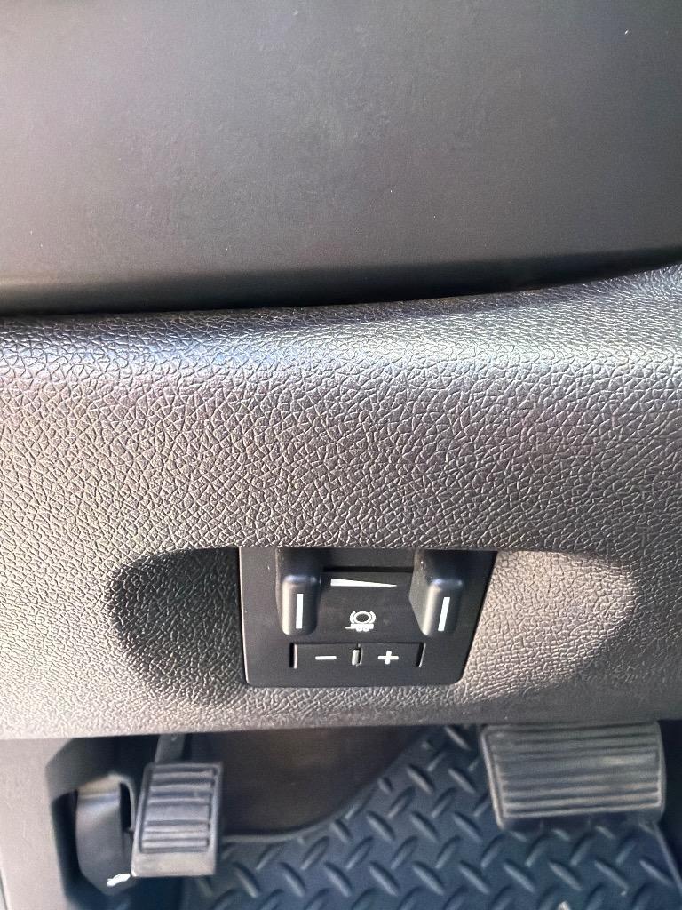 2013 Chevrolet Silverado - $12,885