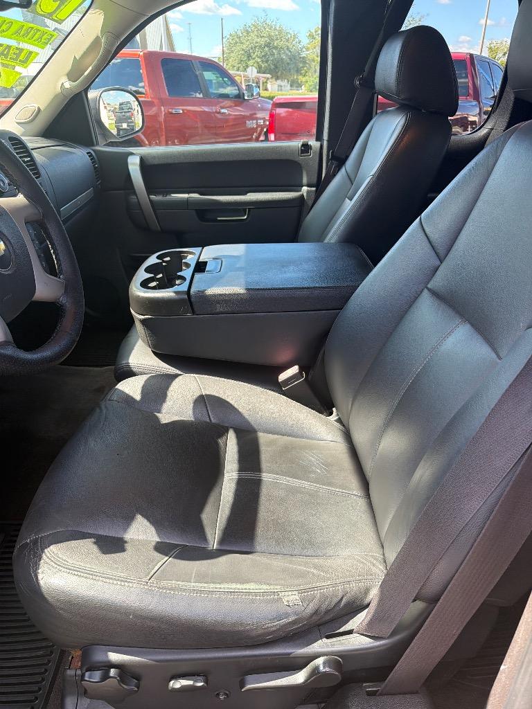 2013 Chevrolet Silverado - $12,885