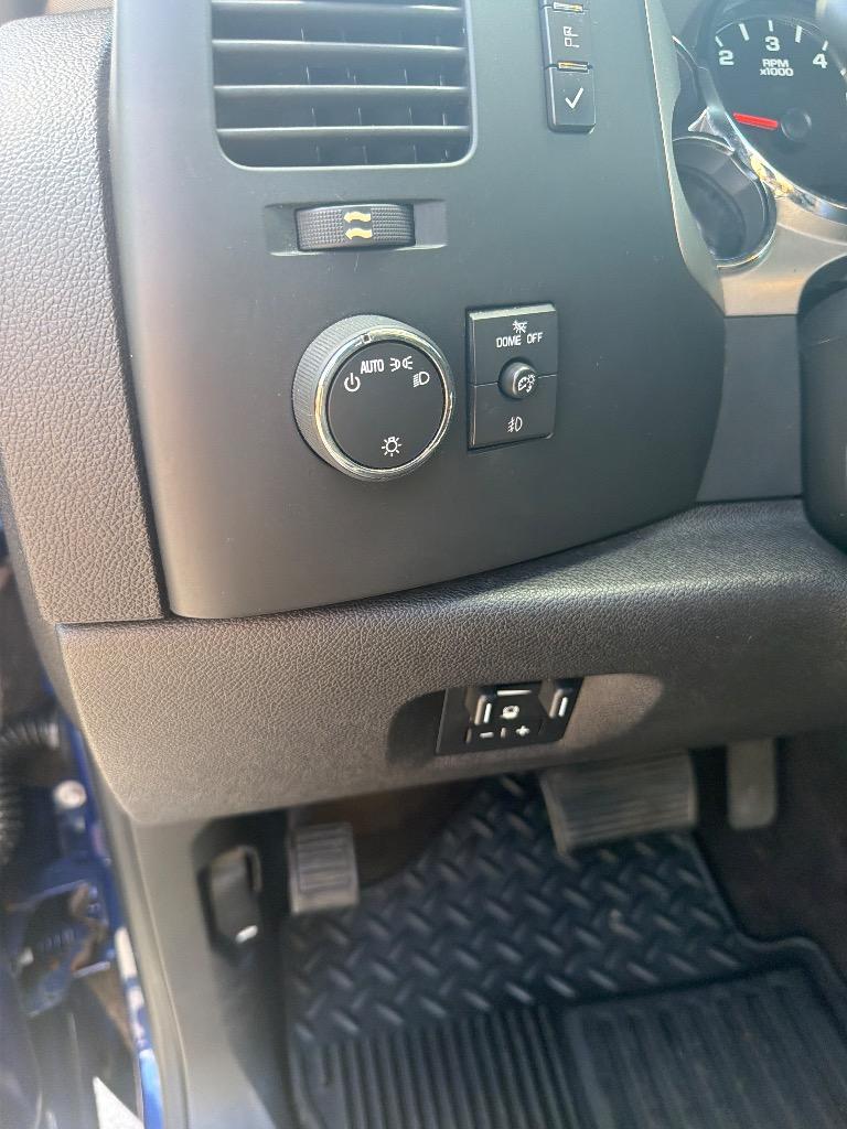 2013 Chevrolet Silverado - $12,885