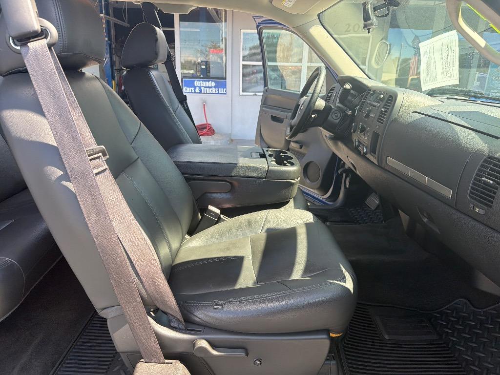 2013 Chevrolet Silverado - $12,885
