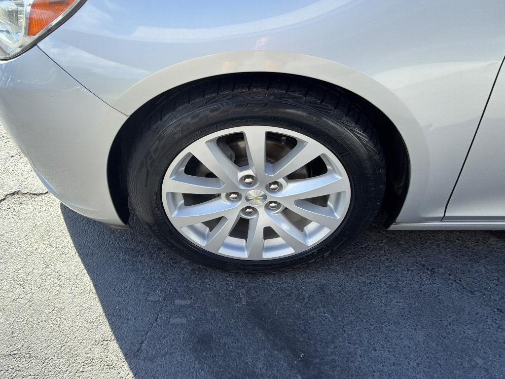2014 Chevrolet Malibu - $11,885