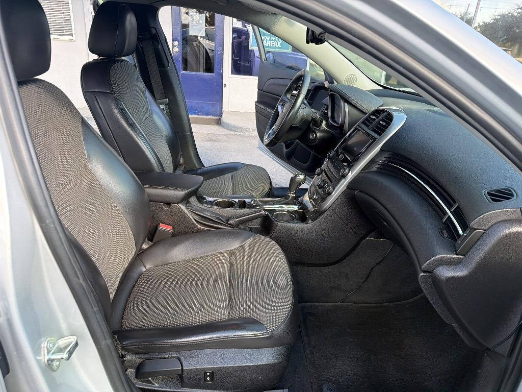 2014 Chevrolet Malibu - $11,885