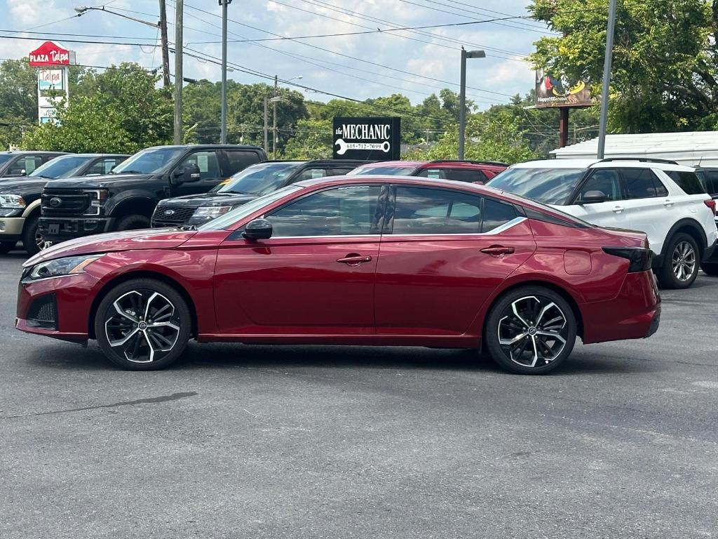 2025 Nissan Altima - $22,900
