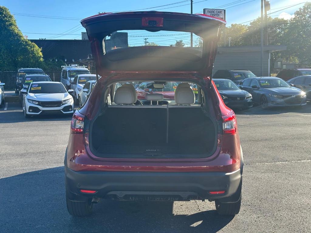 2020 Nissan Rogue - $18,900