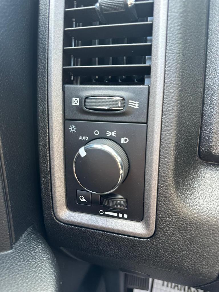 2021 Ram 1500 Classic - $25,900